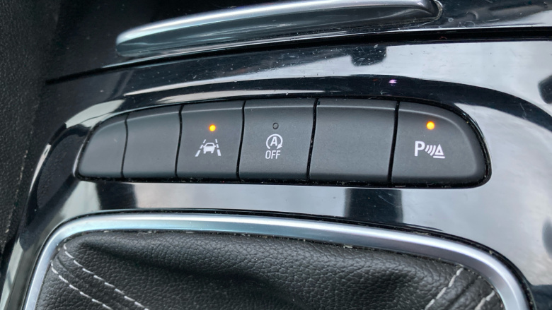 Vauxhall Insignia 1.5T SRi Vx-line Nav 5dr Petrol Hatchback